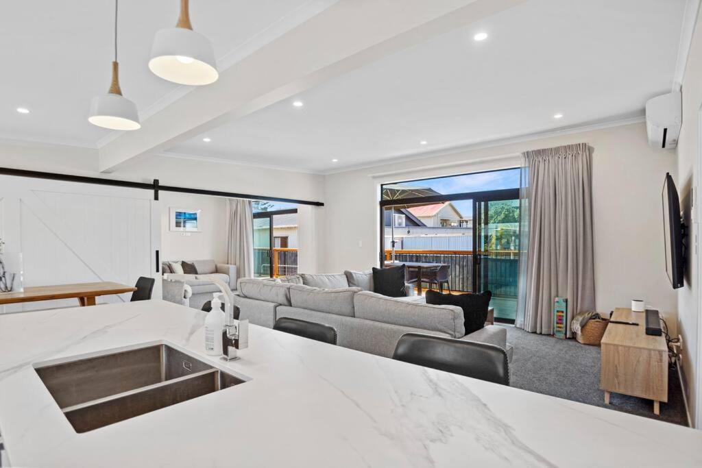 Leisure On Leo Villa Waihi Buitenkant foto